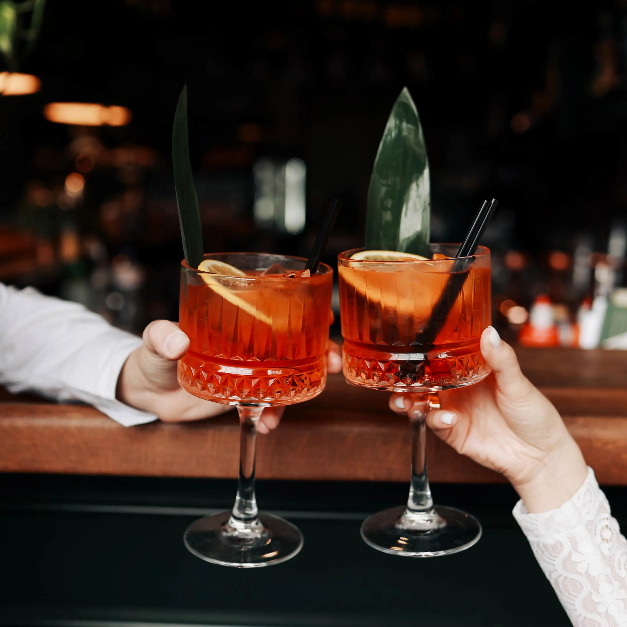 Guests toasting on this Pub Crawl